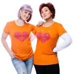 kelly-sharon-osbourne-smiling_grande